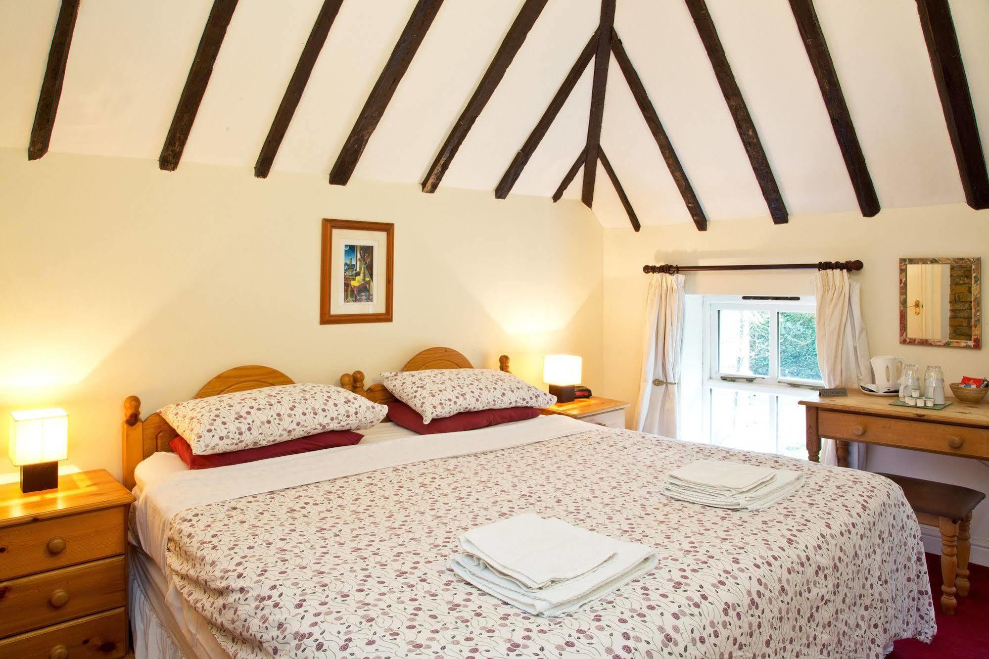 Bed and Breakfast Detling Coachhouse Maidstone Exterior foto